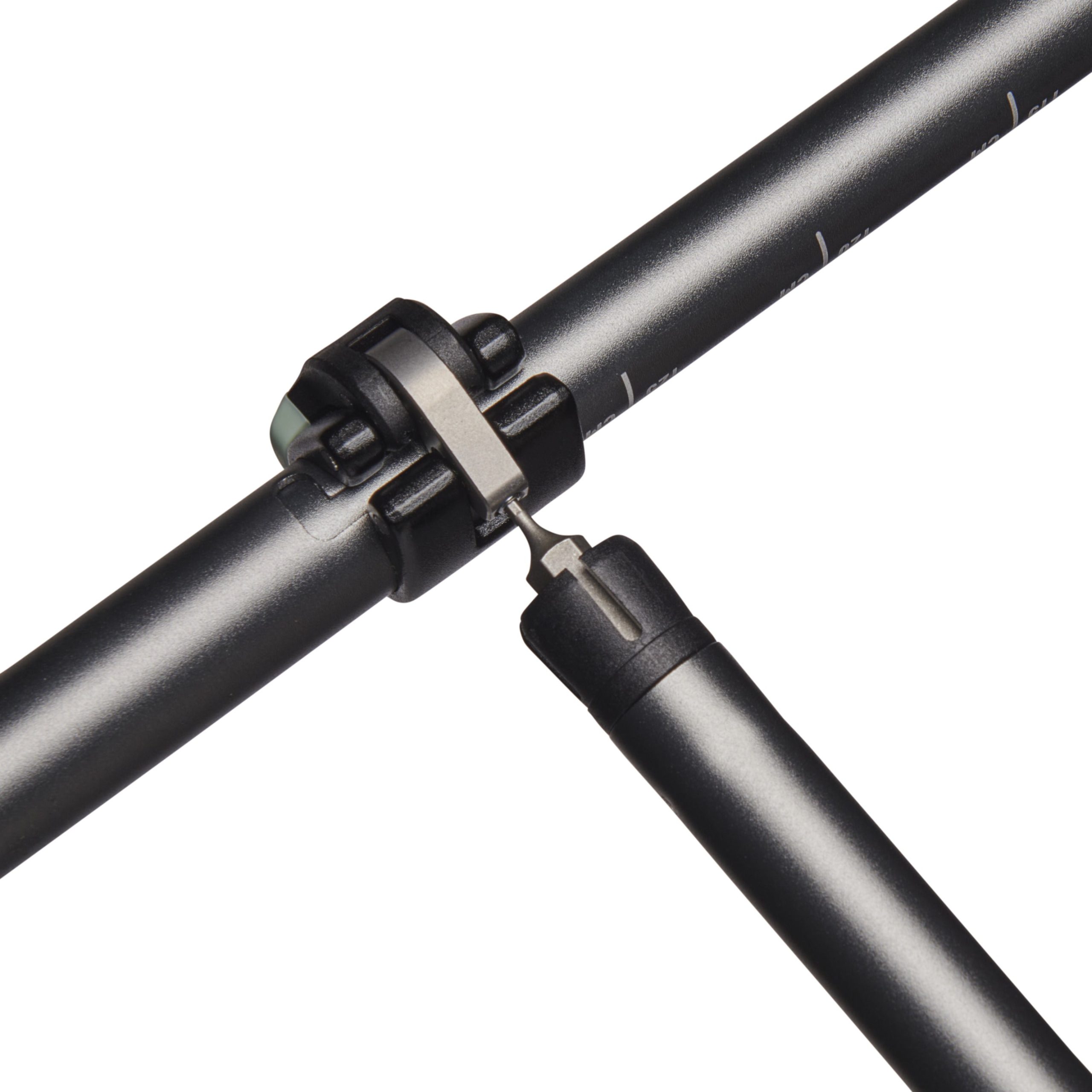 Pursuit Trekking Poles - Image 8