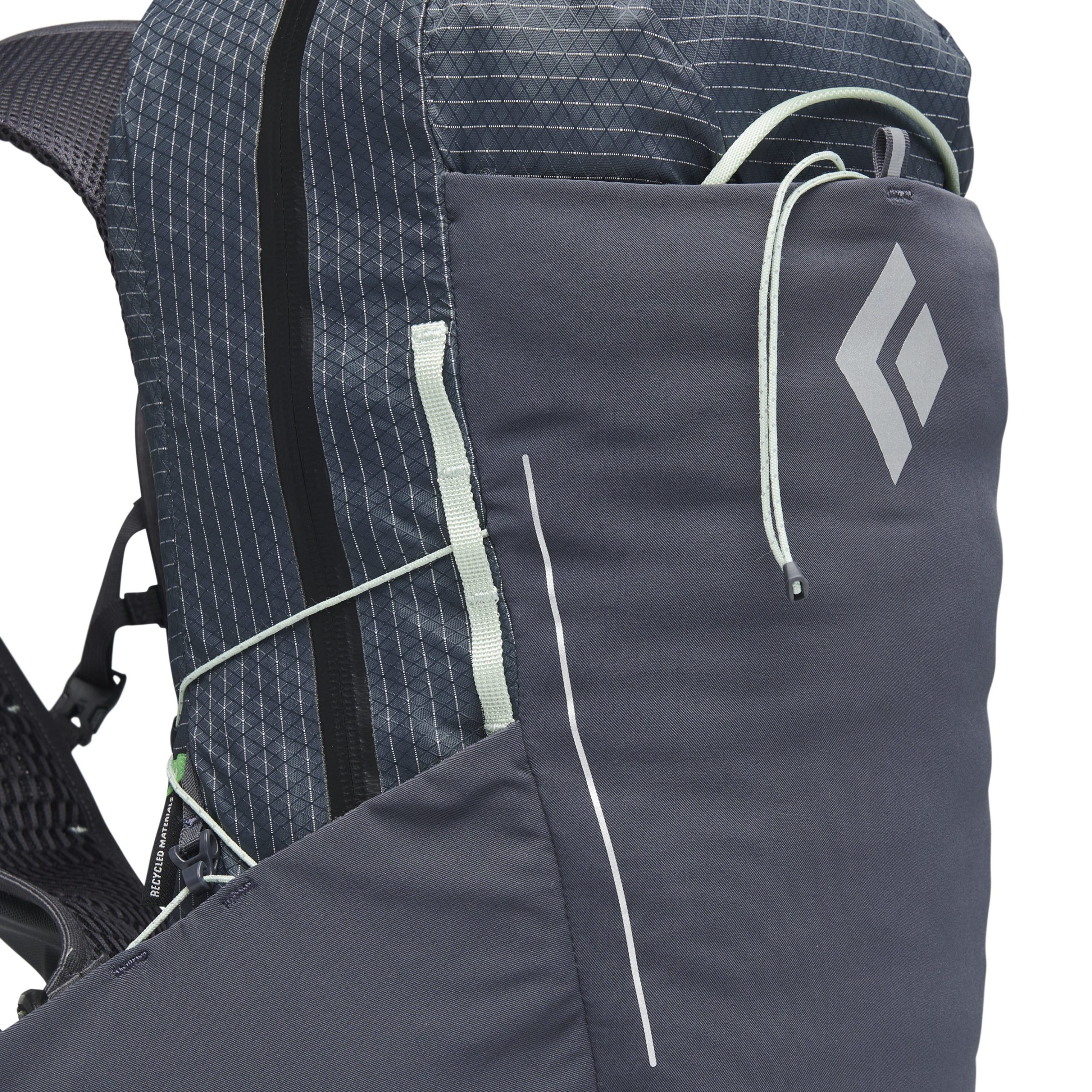 Women's Pursuit 15 Backpack - Past Season - Image 13